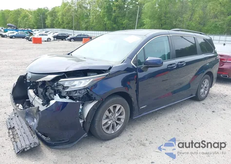 2021 Toyota Sienna Le из США, поврежденный, VIN 5TDKRKEC4MS024401
